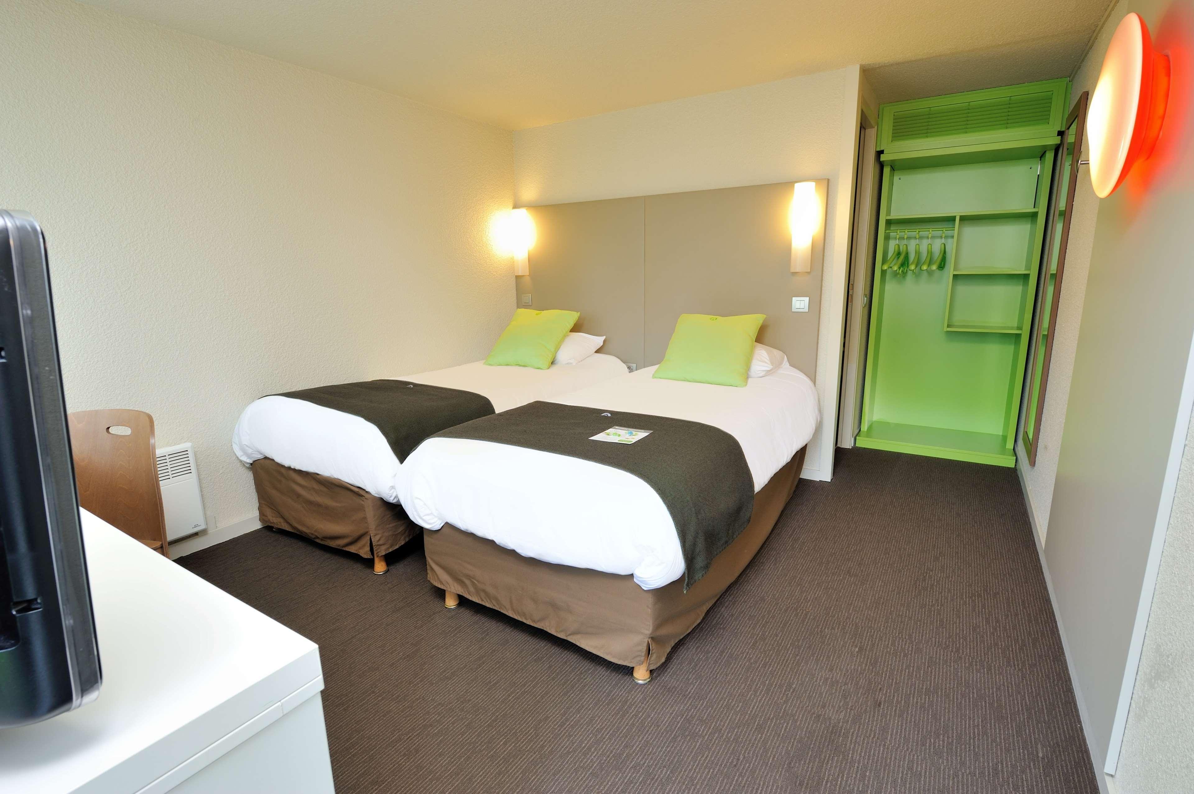 Campanile Amiens - Glisy Hotel Екстериор снимка