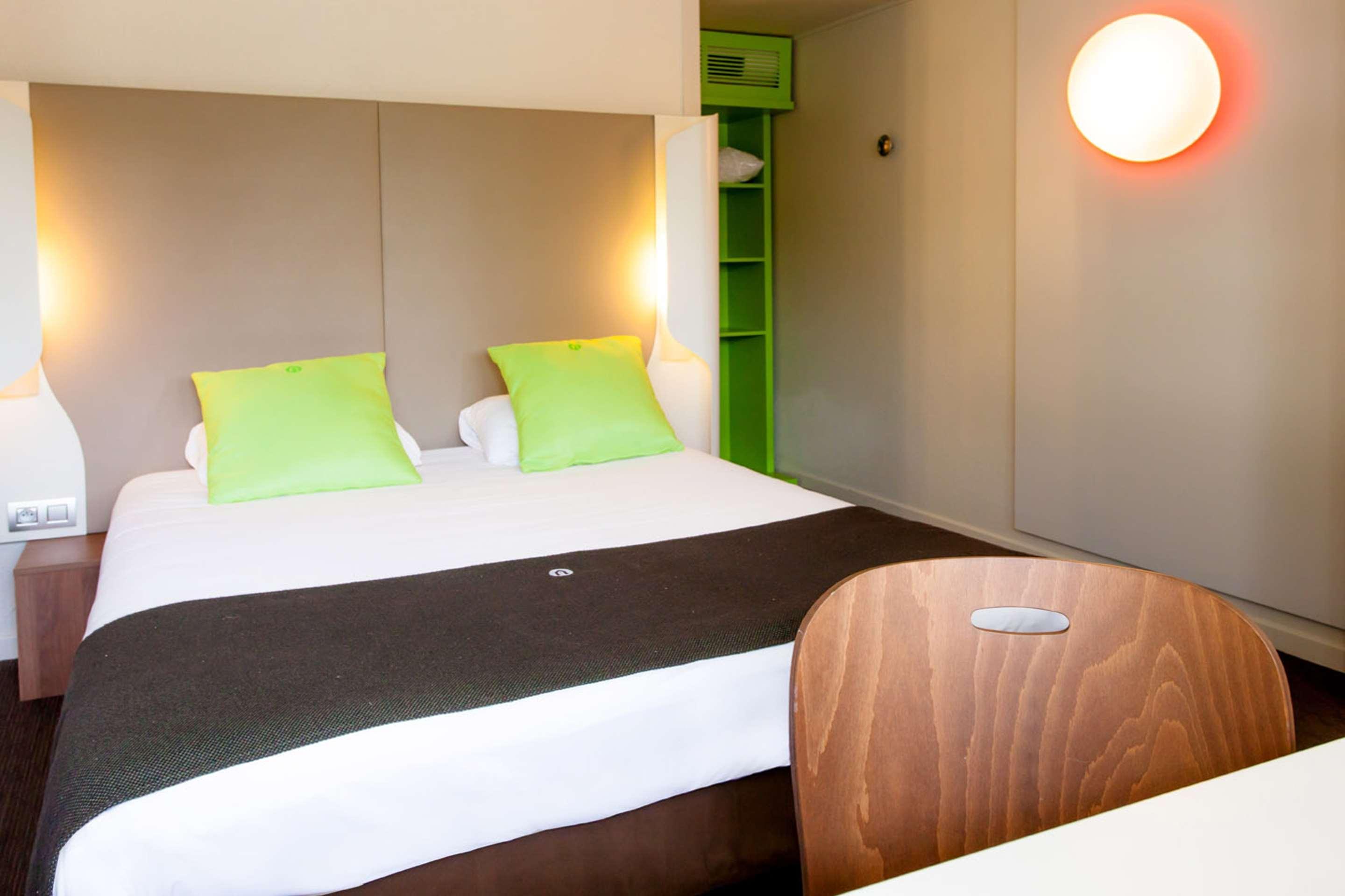 Campanile Amiens - Glisy Hotel Екстериор снимка