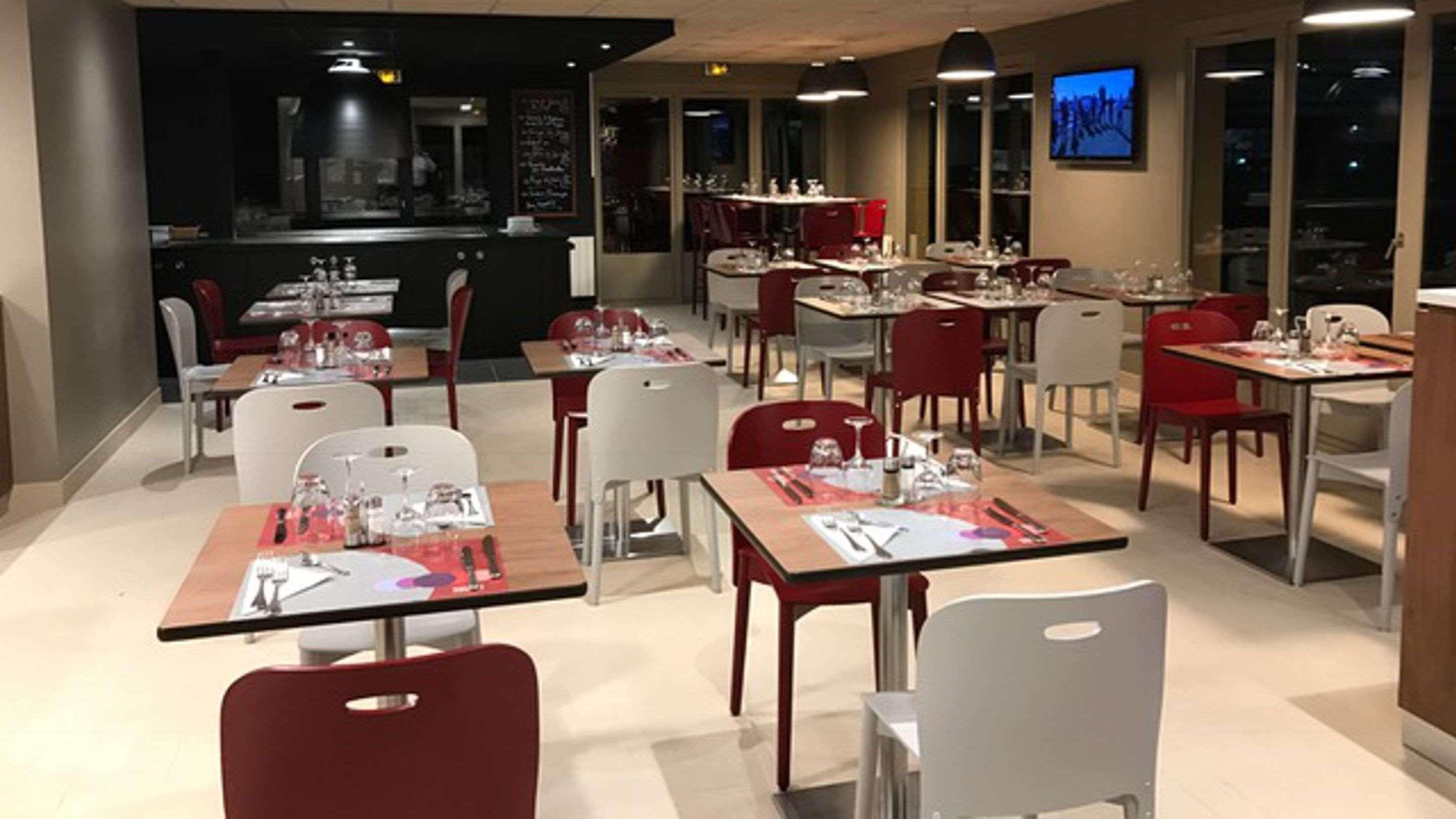 Campanile Amiens - Glisy Hotel Екстериор снимка