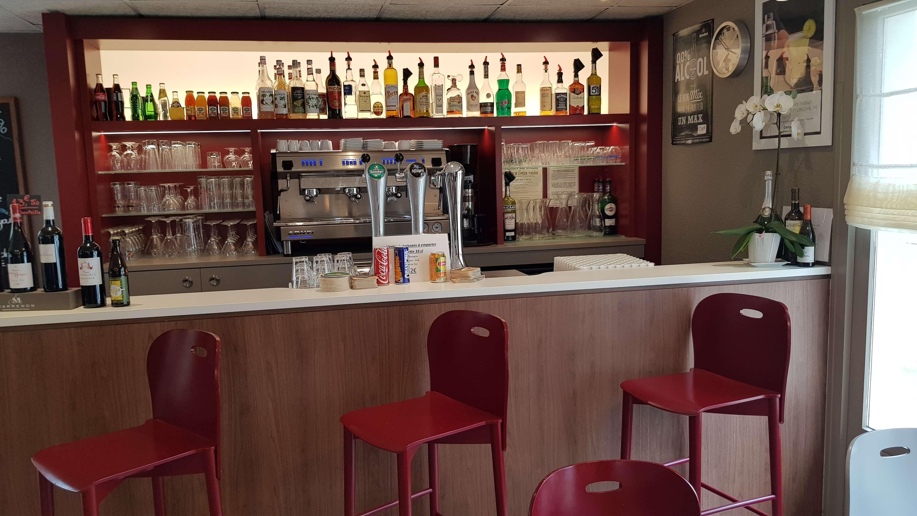 Campanile Amiens - Glisy Hotel Екстериор снимка