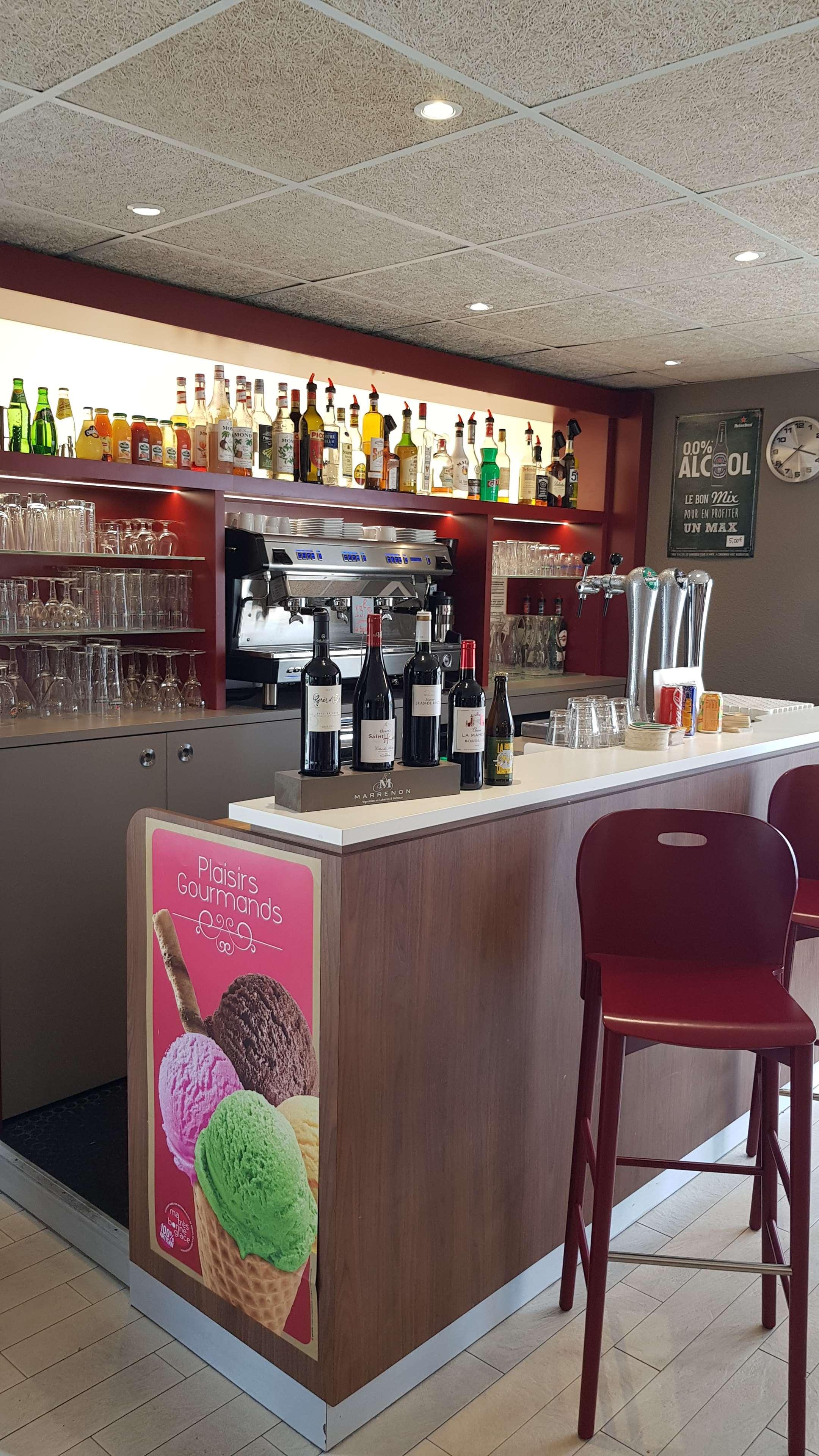 Campanile Amiens - Glisy Hotel Екстериор снимка