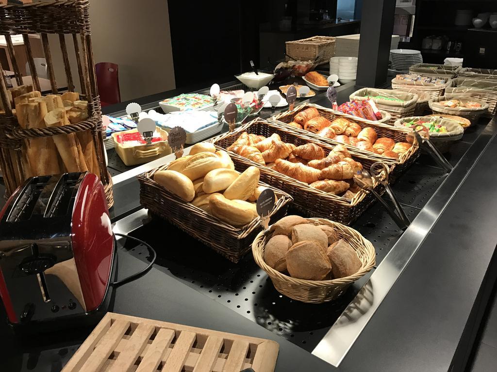 Campanile Amiens - Glisy Hotel Екстериор снимка